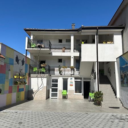 Family Apartment Near Old Town Мостар Экстерьер фото